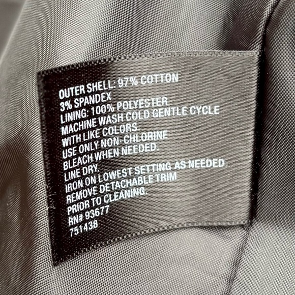 East 5th Black and White Patterned Women's Coat w/ pockets & Black Belt Size XL - Picture 12 of 13